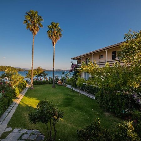 Elati Beach Aparthotel Nydri  Exterior foto